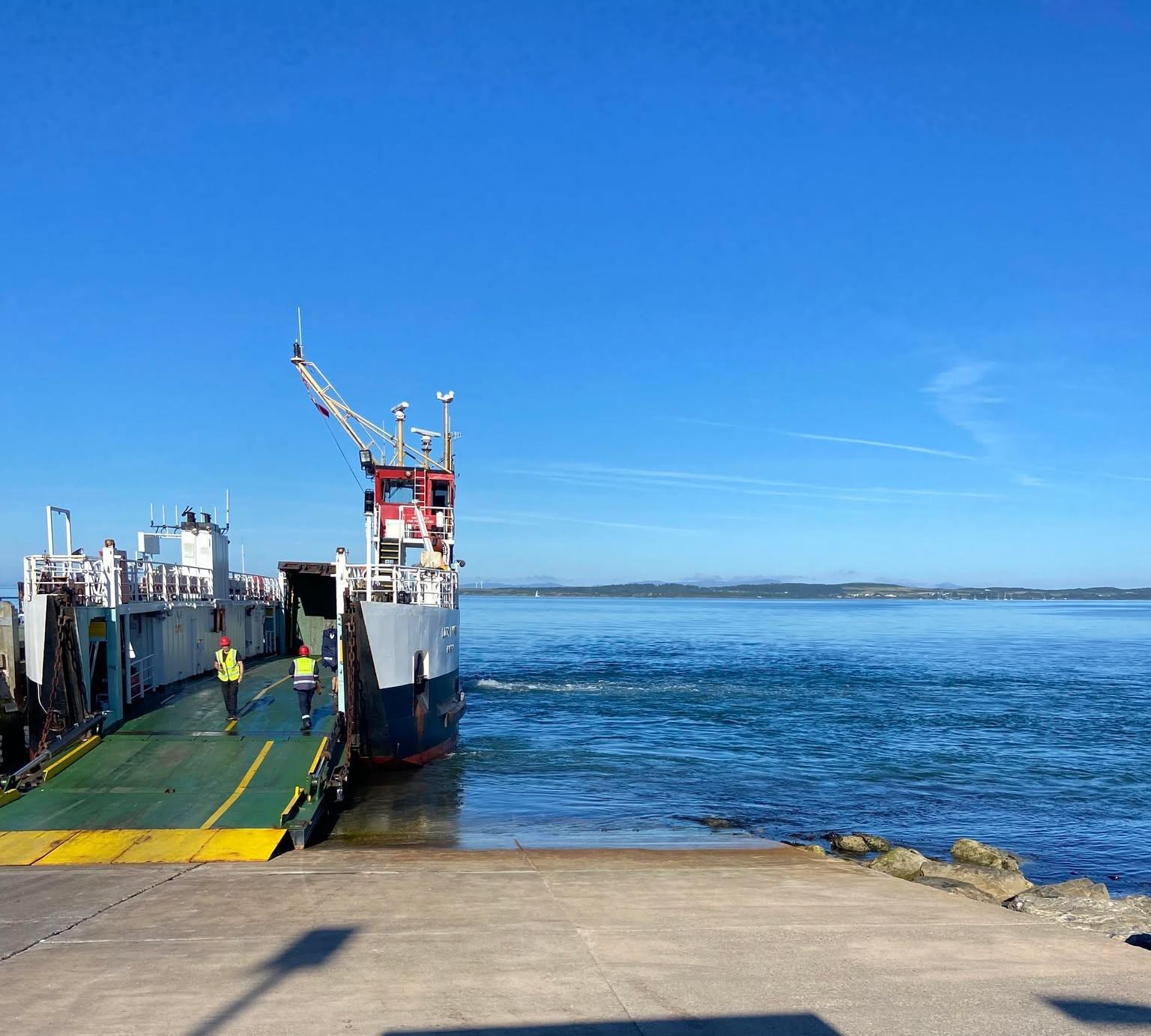 Tayinloan Ferry
